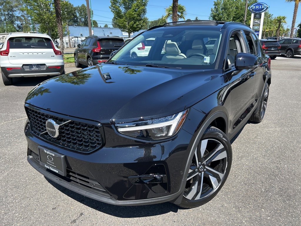 New 2026 Volvo XC40 B5 Ultra w/ Protection Package Premier image 1