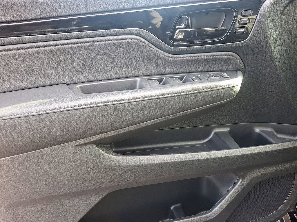 Used 2024 Honda Odyssey Touring image 12