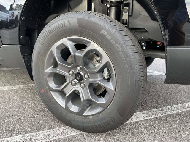 New 2026 Ford Maverick XLT w/ XLT Luxury Package FWD image 4