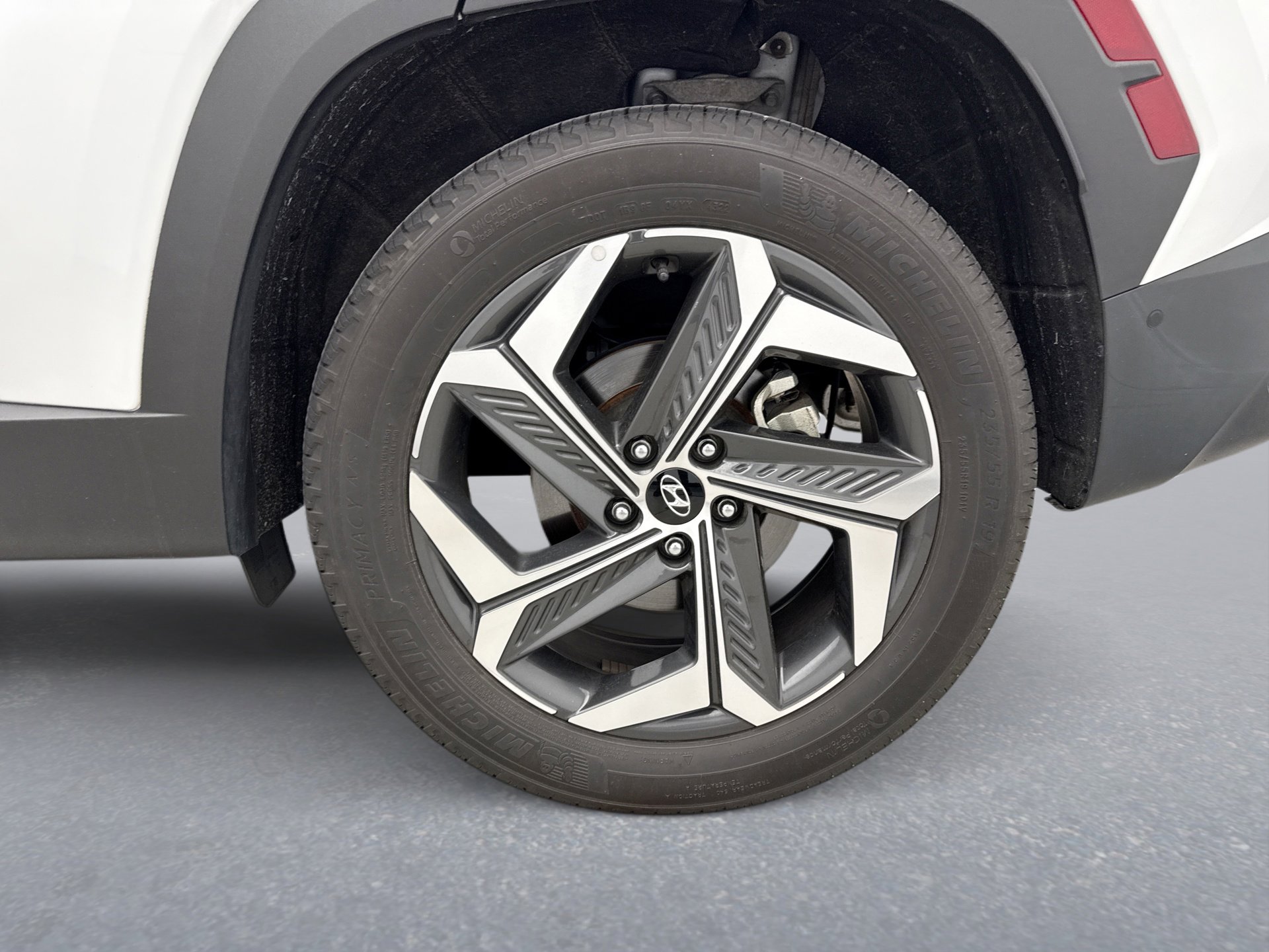 Used 2023 Hyundai Tucson Limited image 12