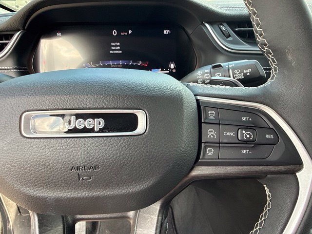 Used 2023 Jeep Grand Cherokee Limited AWD/4WD image 39