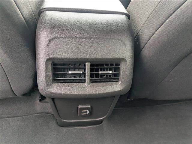 Used 2023 Chevrolet Equinox LT image 17