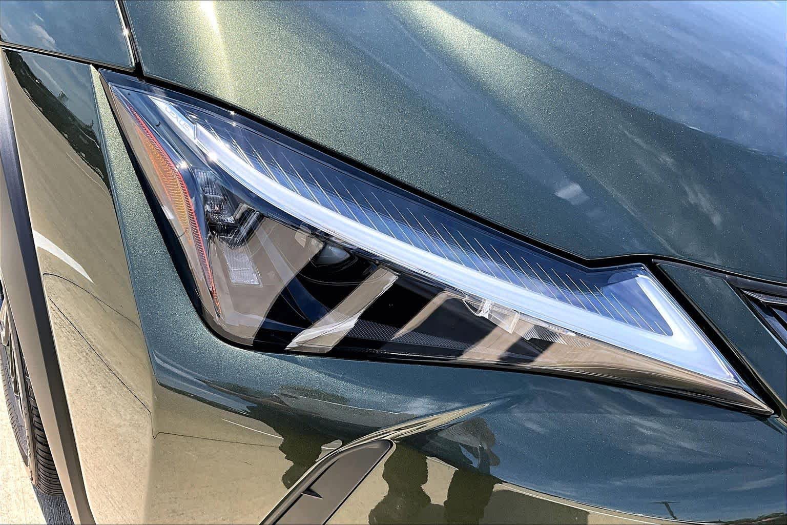 New 2026 Lexus UX 300h FWD image 13
