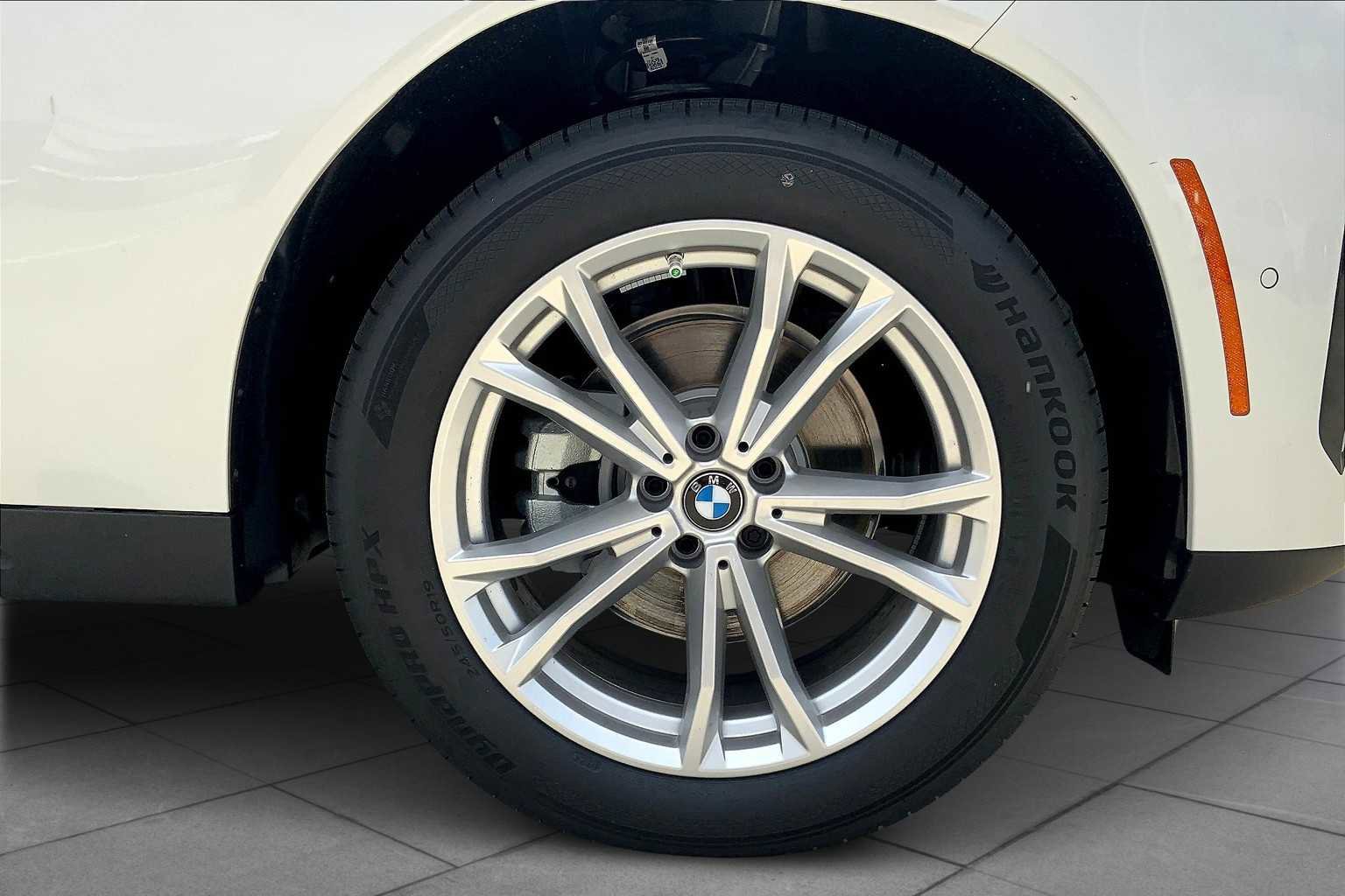 New 2025 BMW X3 xDrive30i w/ Convenience Package image 11