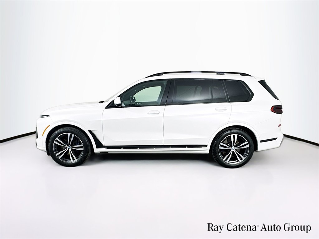 Used 2024 BMW X7 xDrive40i w/ Executive Package AWD/4WD image 4
