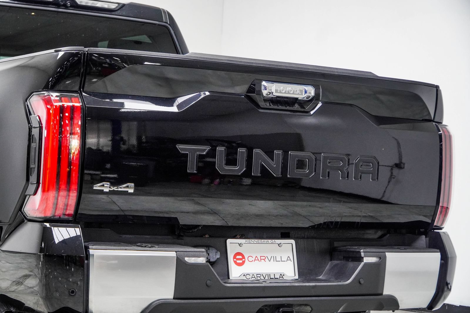 Used 2024 Toyota Tundra Limited AWD/4WD image 13