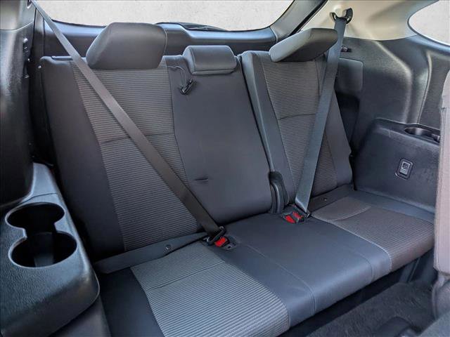 Used 2025 Toyota Highlander LE image 19