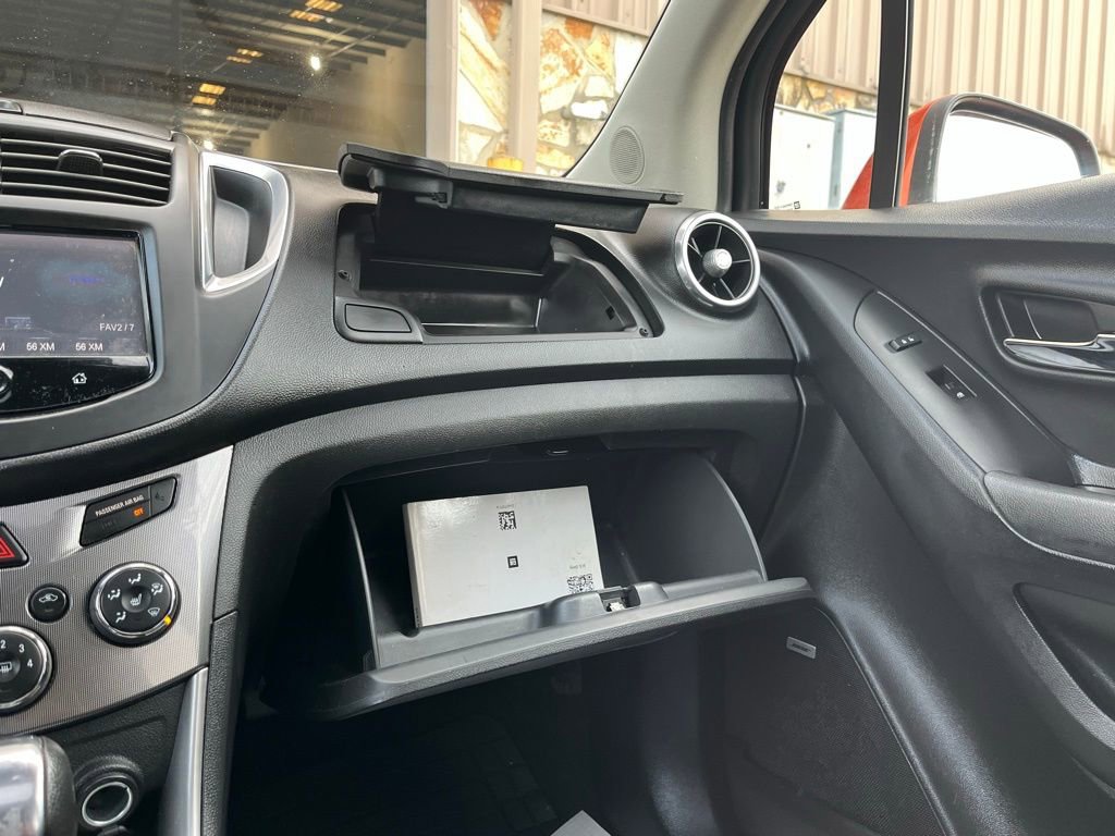 Used 2016 Chevrolet Trax LTZ image 28