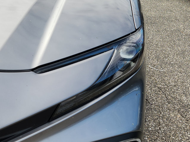 Used 2025 Toyota Camry SE FWD image 9