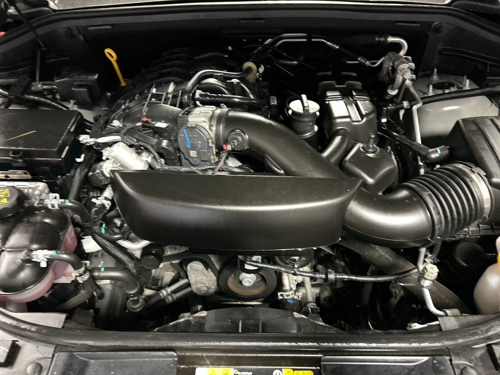 Used 2025 Dodge Durango GT image 28