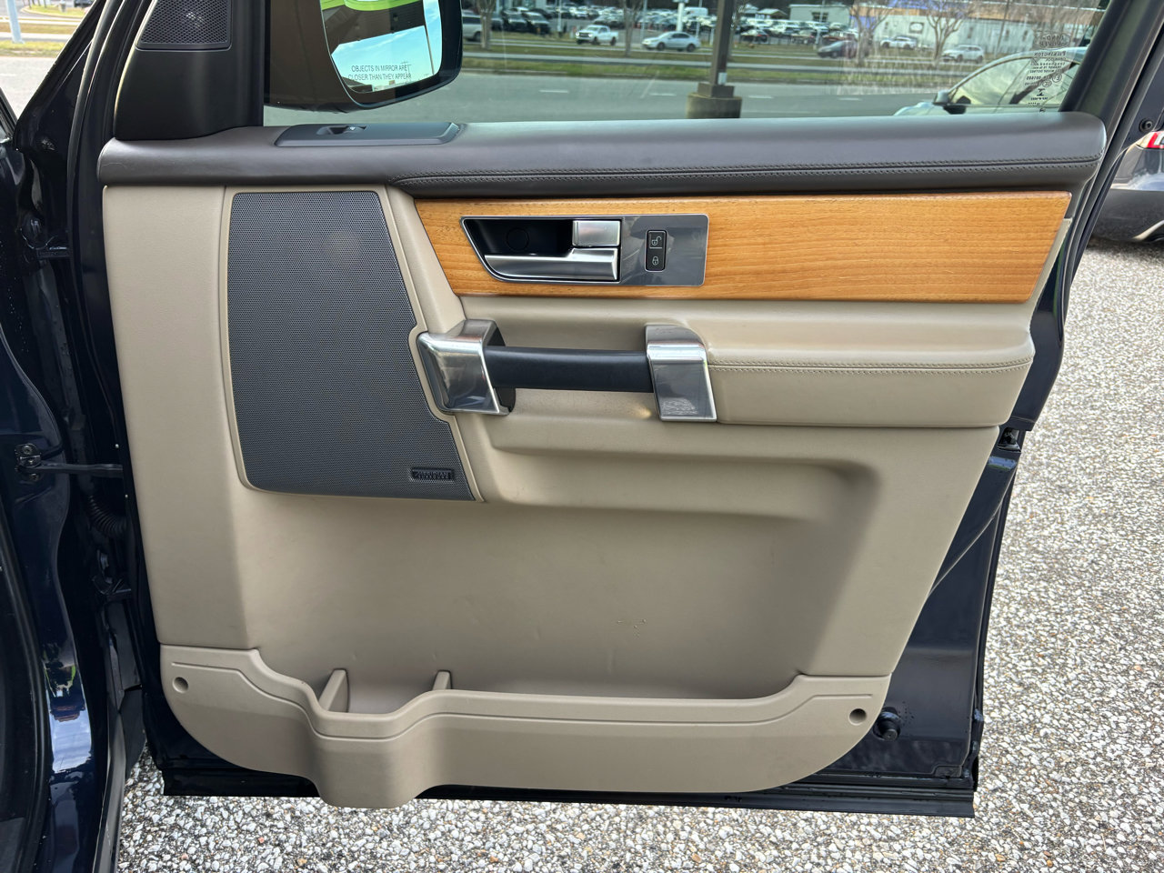 Used 2014 Land Rover LR4 HSE LUX image 23