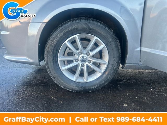 Used 2019 Dodge Grand Caravan SXT image 25