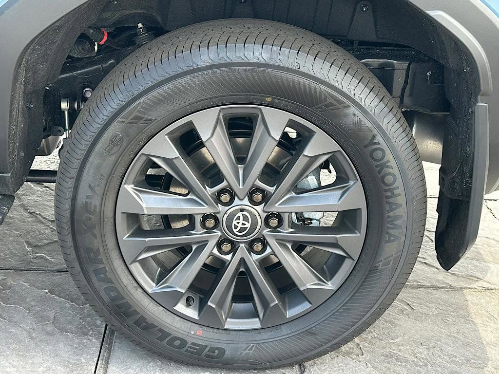 New 2026 Toyota Land Cruiser image 16