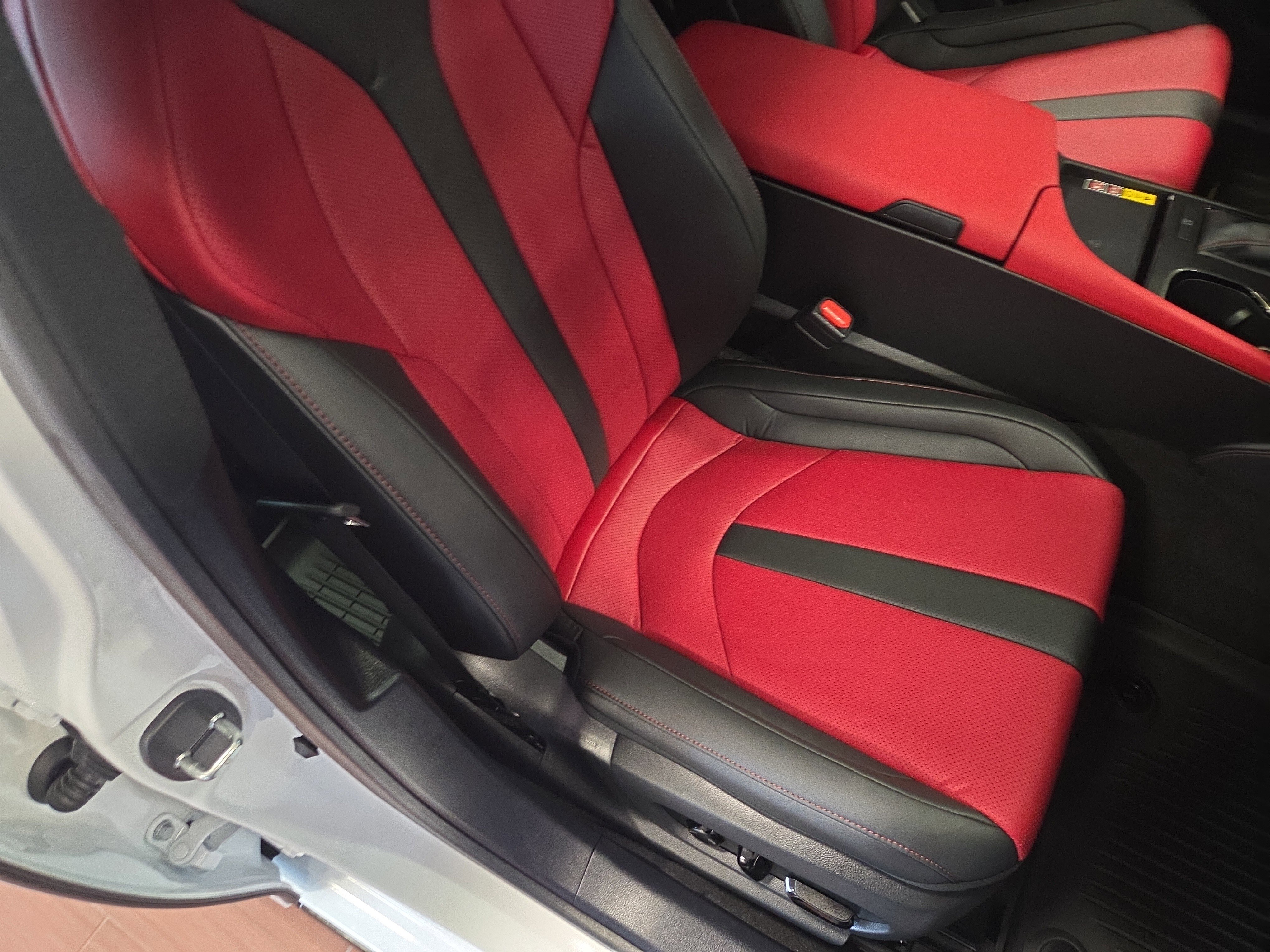 Certified 2025 Lexus ES 350 F Sport image 11