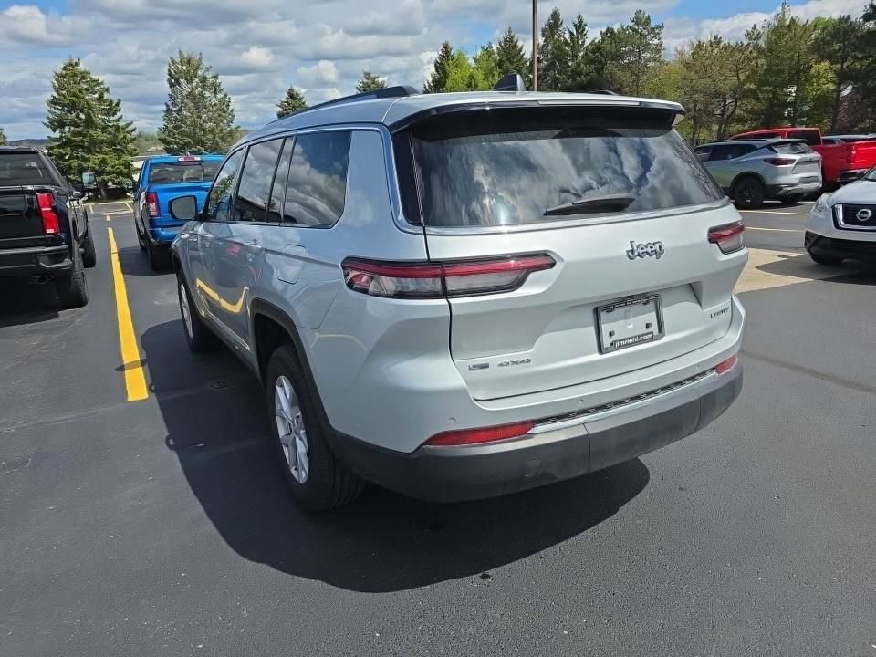 Used 2022 Jeep Grand Cherokee L Limited AWD/4WD image 3