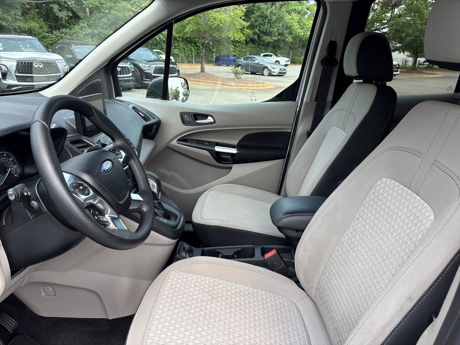 Used 2022 Ford Transit Connect XLT FWD image 15