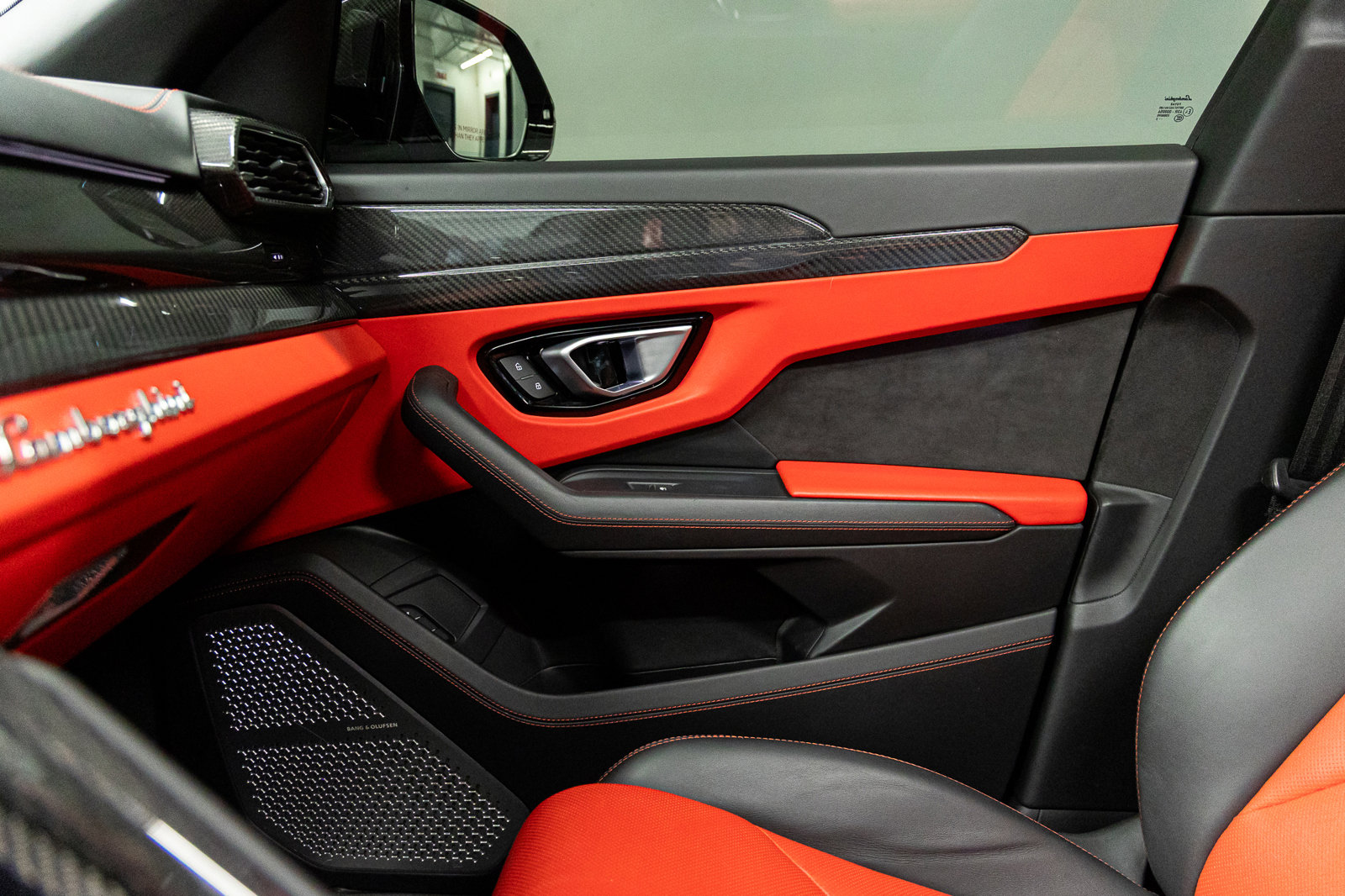 Used 2021 Lamborghini Urus image 27