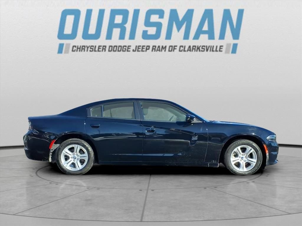 Used 2023 Dodge Charger SXT image 2
