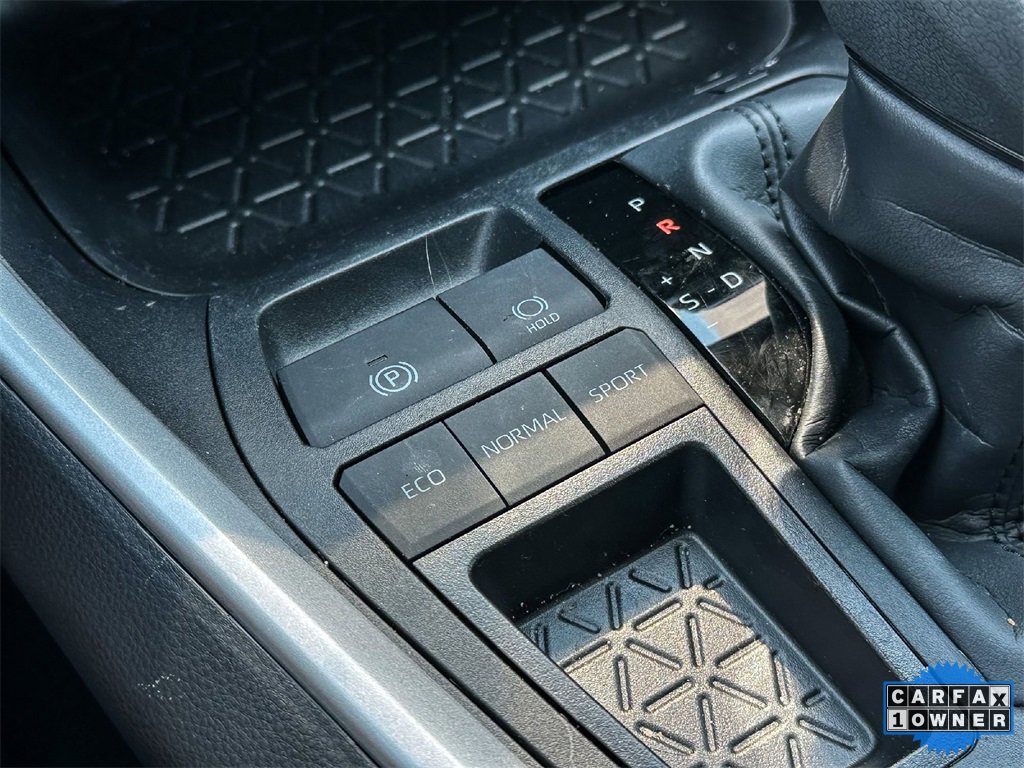 Used 2025 Toyota RAV4 XLE image 34