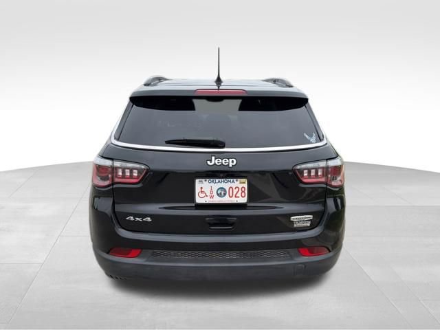 Used 2019 Jeep Compass Latitude w/ Popular Equipment Group AWD/4WD image 4