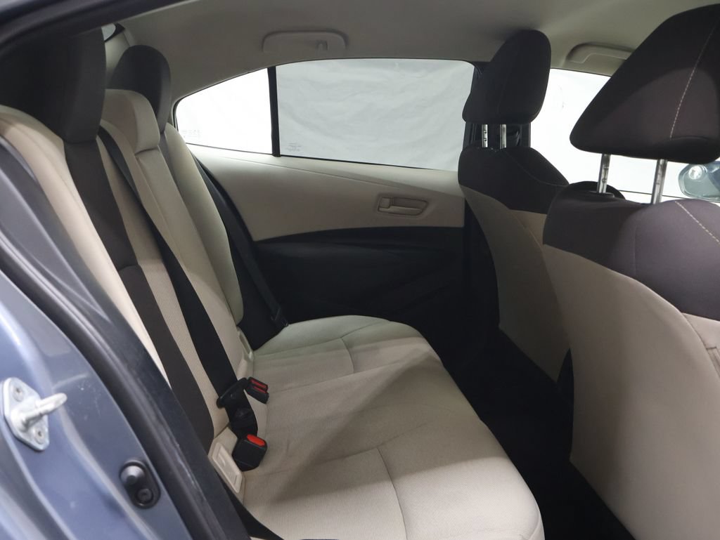 Used 2022 Toyota Corolla LE FWD image 12