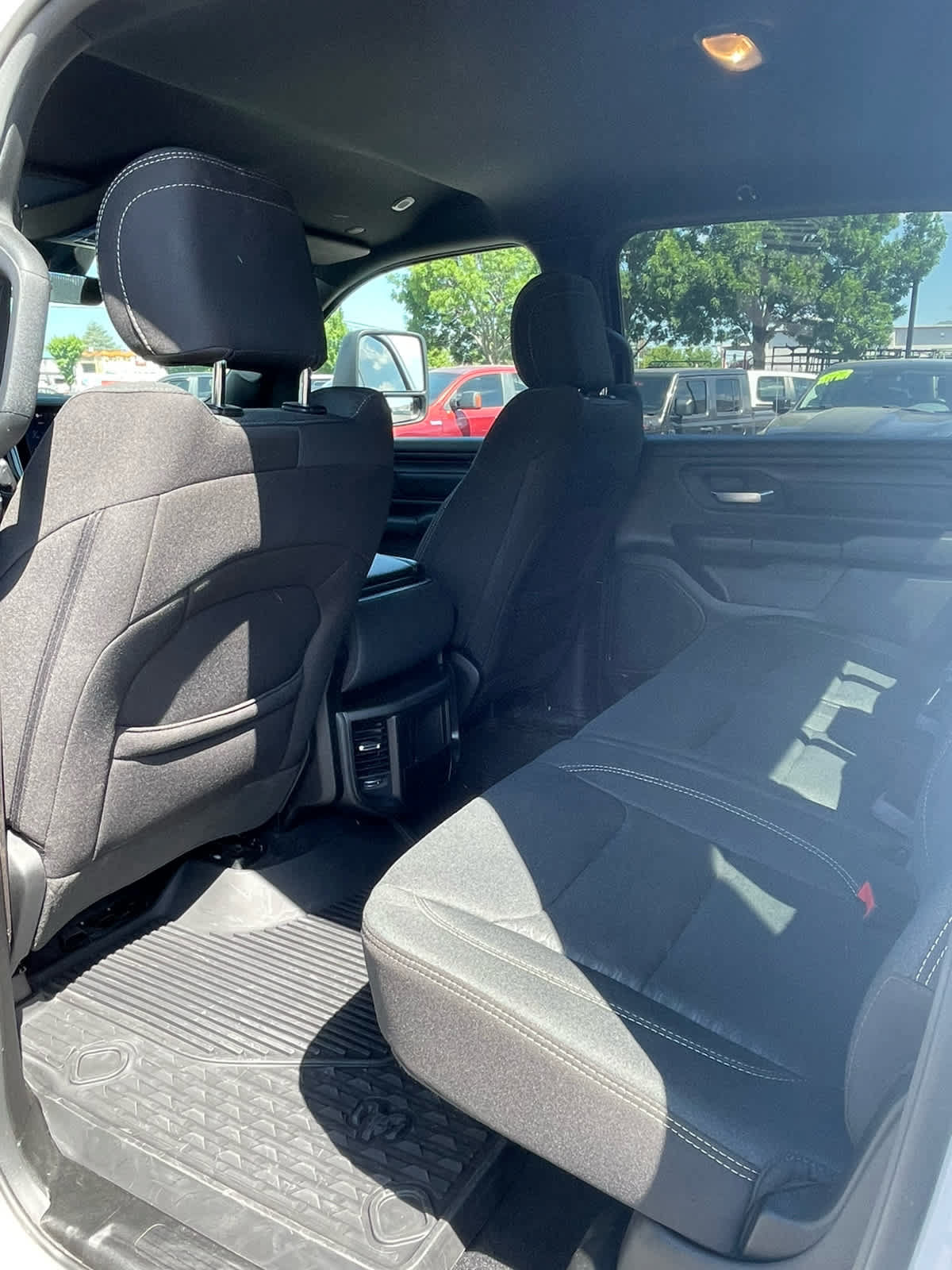 Used 2025 RAM 1500 Warlock AWD/4WD image 29