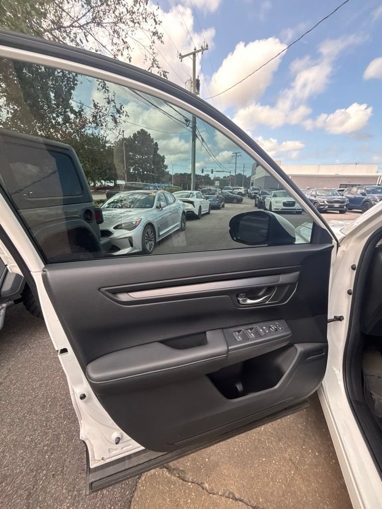 Used 2023 Honda CR-V EX image 10