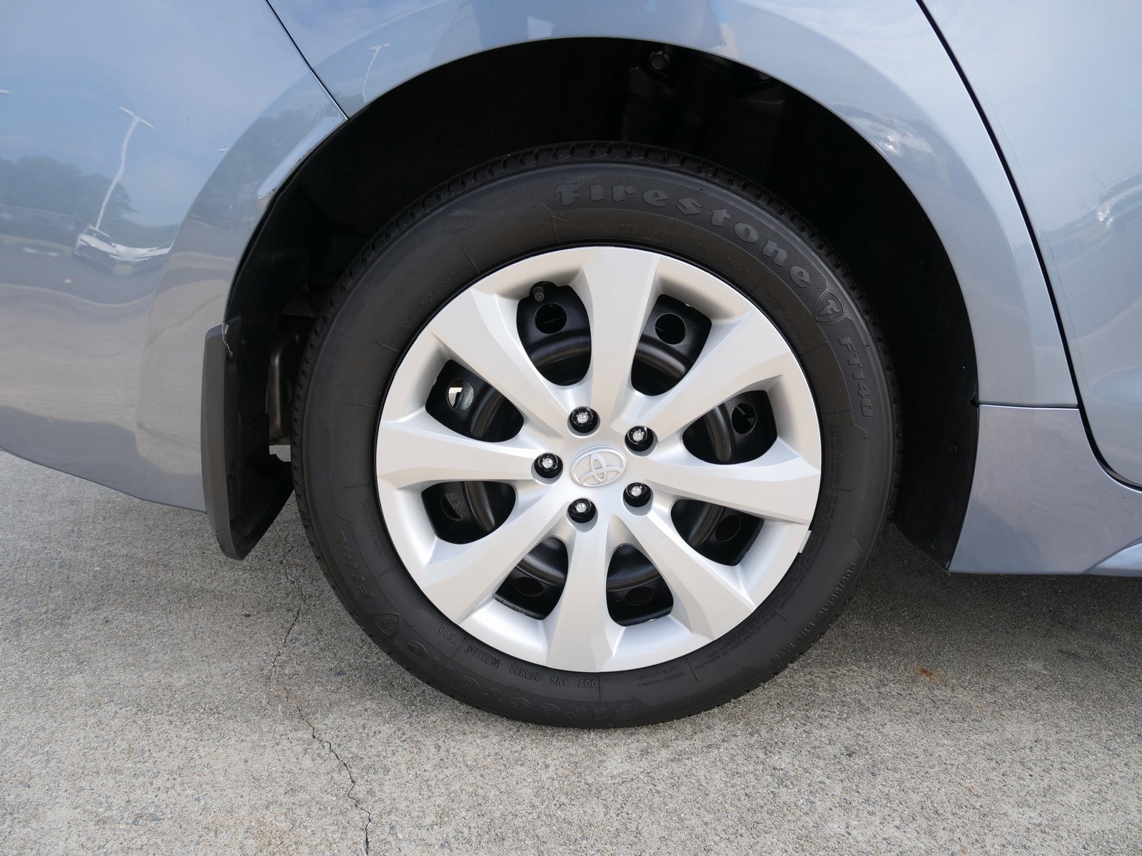 Used 2025 Toyota Corolla LE image 12