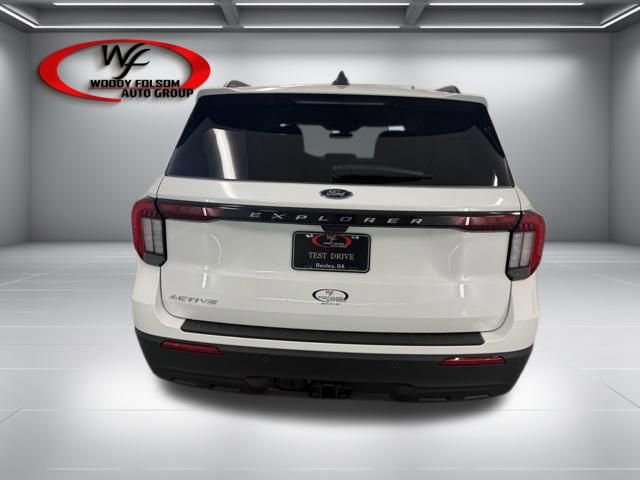 New 2026 Ford Explorer Active RWD image 7