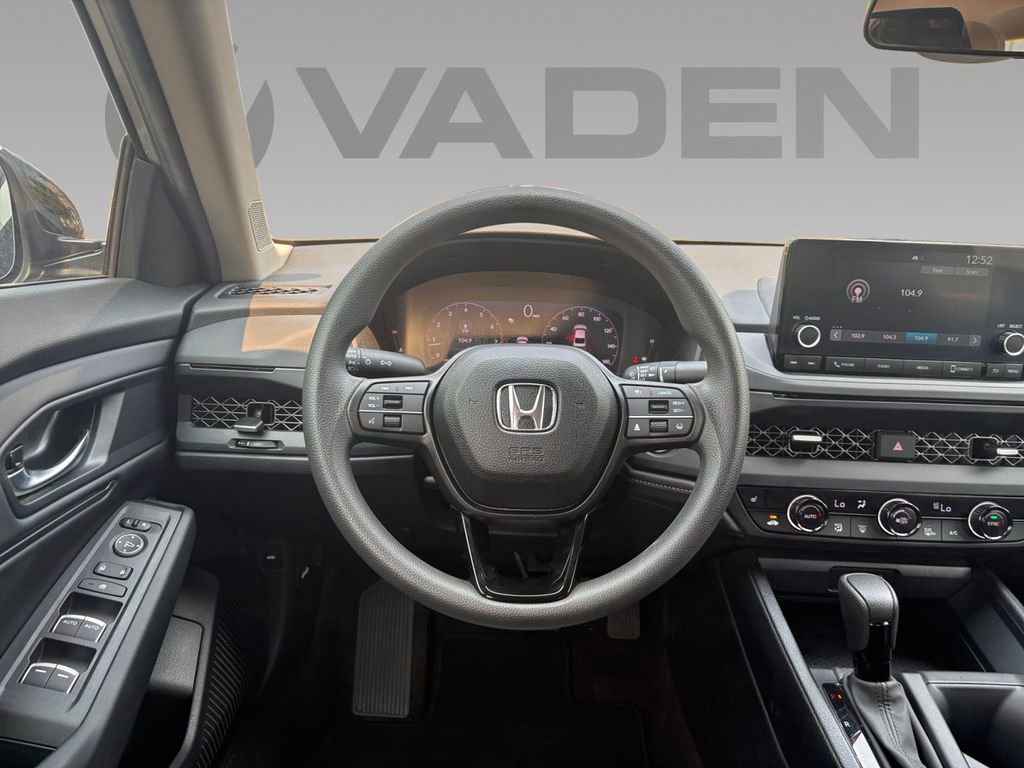 Used 2025 Honda Accord SE image 11