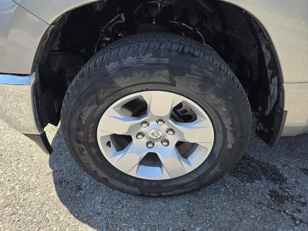 Used 2023 RAM 1500 Big Horn AWD/4WD image 12