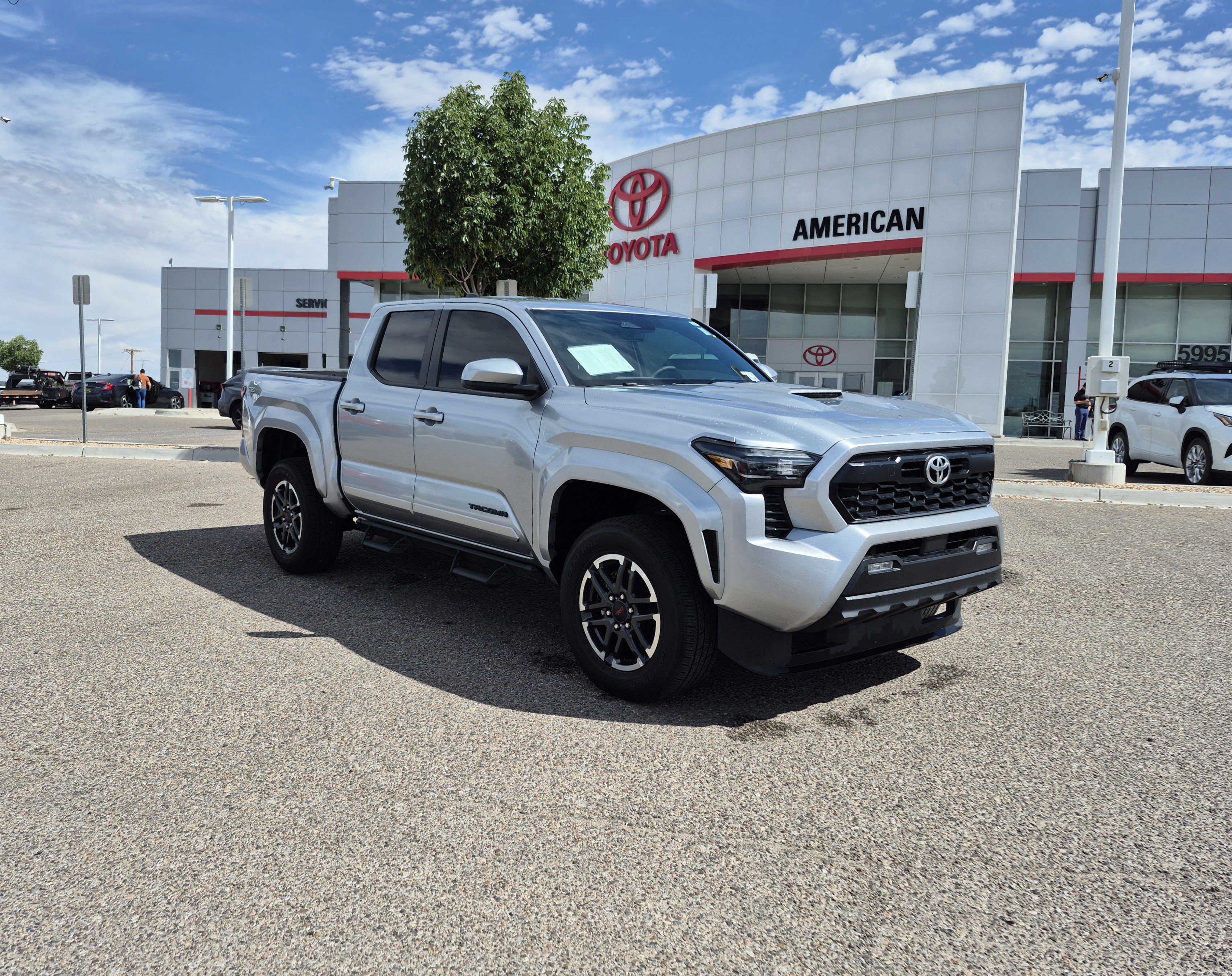 Certified 2025 Toyota Tacoma TRD Sport AWD/4WD image 7