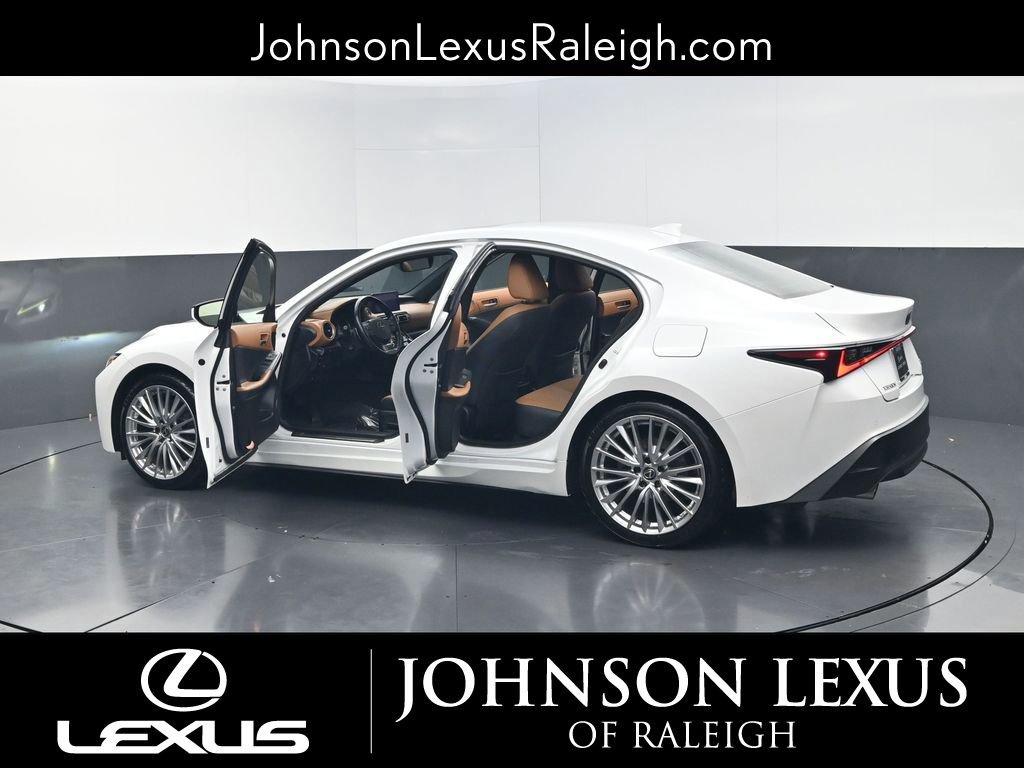 Used 2022 Lexus IS 300 AWD w/ Premium Package image 38