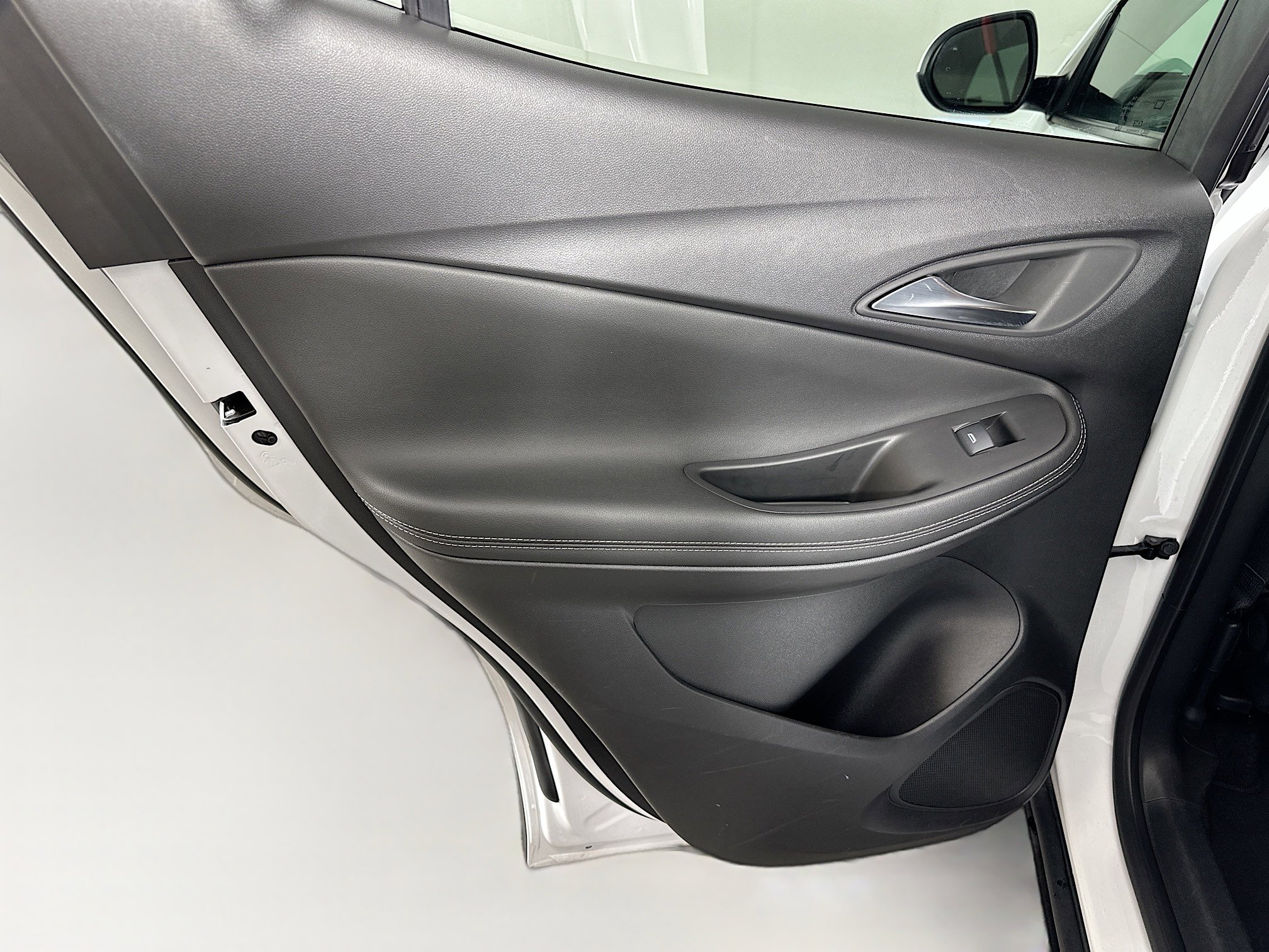 Used 2025 Buick Encore GX Preferred image 25