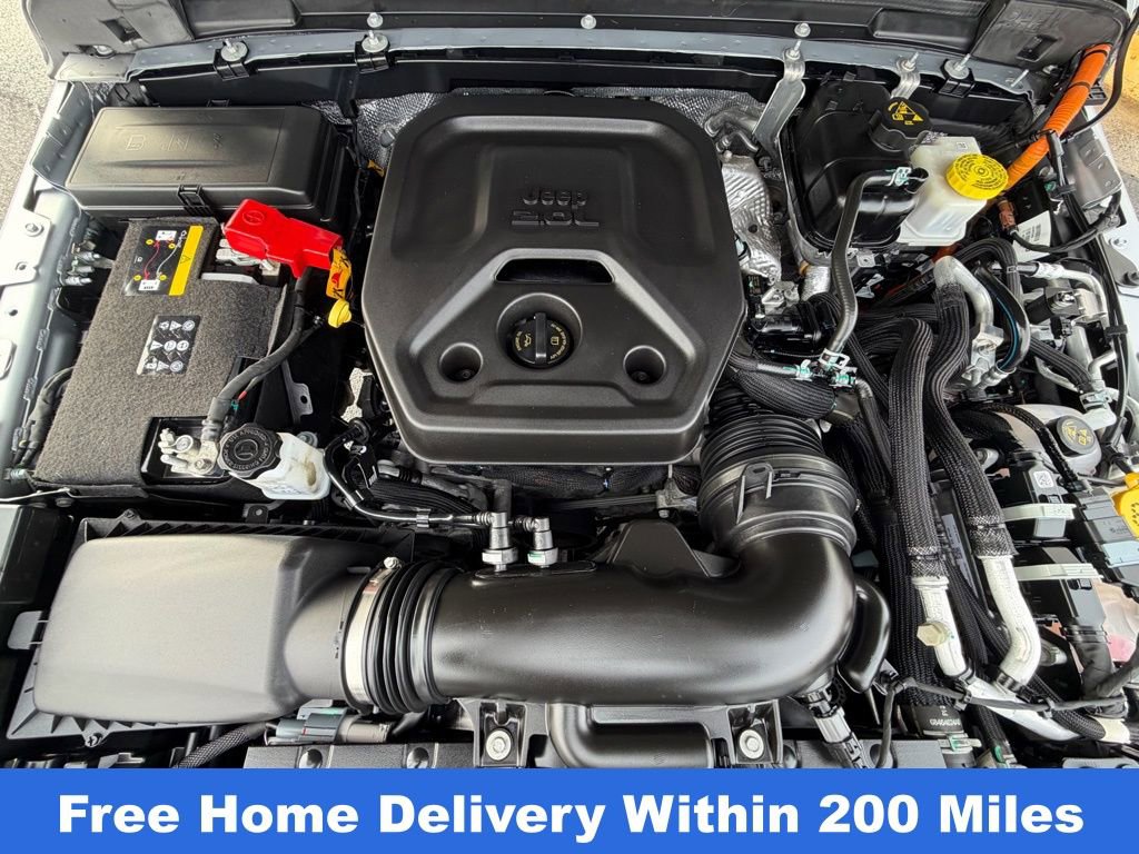 Used 2024 Jeep Wrangler Unlimited Sahara w/ Technology Group image 15