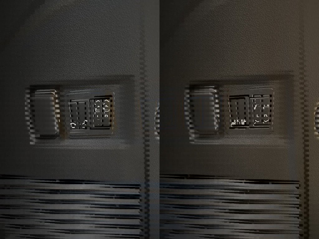 New 2026 GMC Yukon XL AT4 w/ LPO, Floor Liner Package image 19