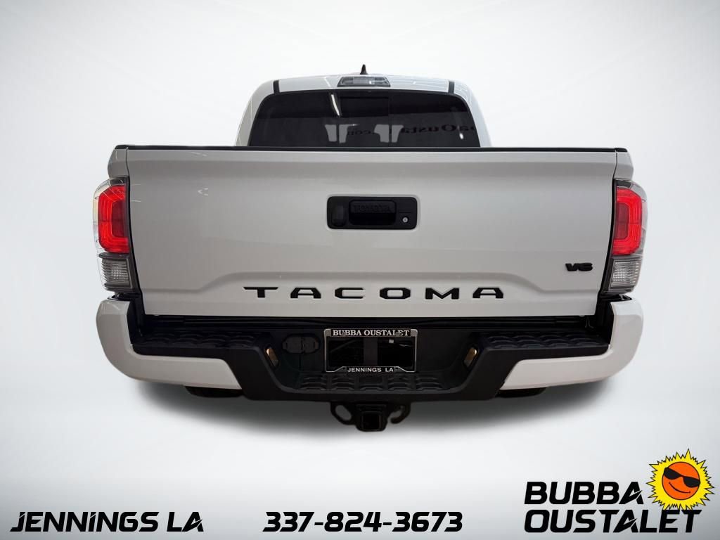 Used 2023 Toyota Tacoma TRD Sport AWD/4WD image 4