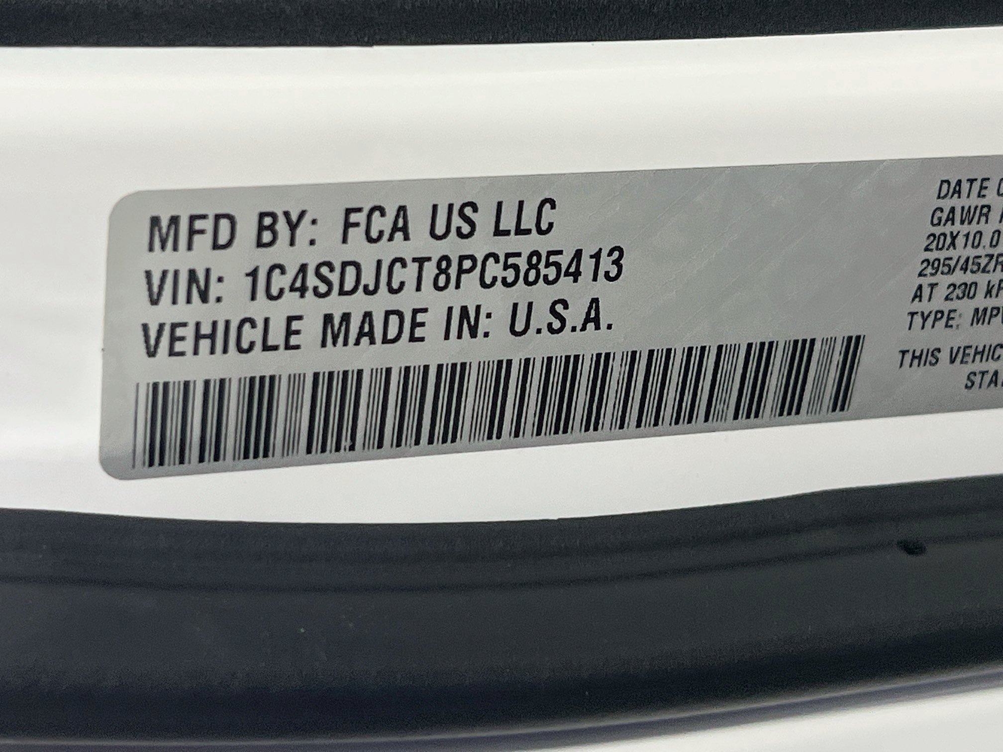 Used 2023 Dodge Durango R/T w/ Tow 'N Go Package AWD/4WD image 34
