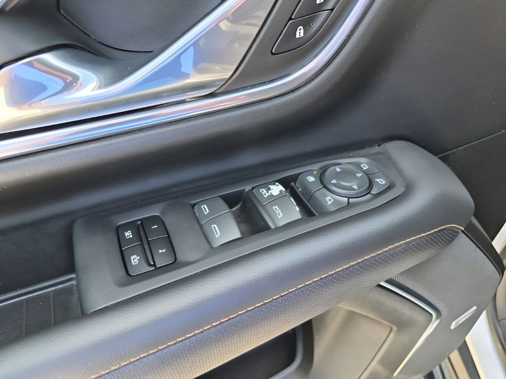 Used 2023 GMC Yukon XL AT4 w/ AT4 Premium Package image 29