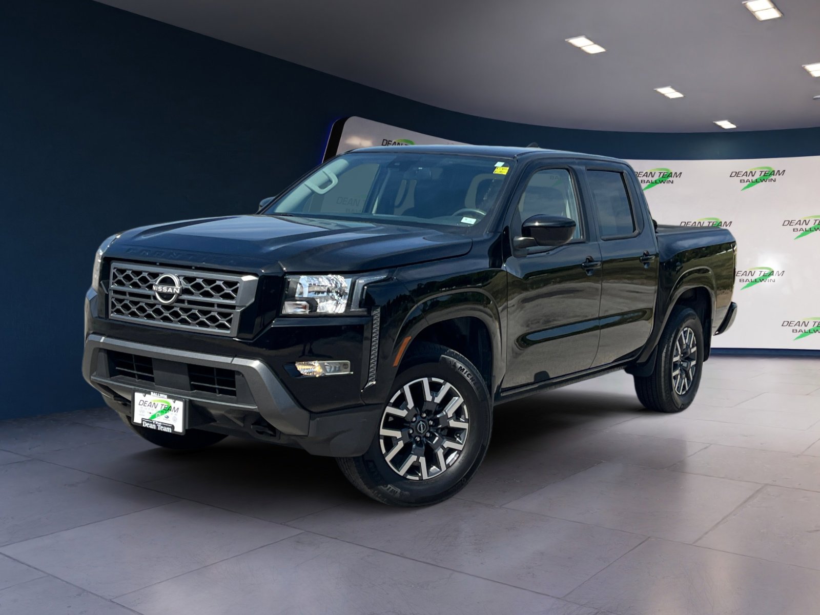 Used 2022 Nissan Frontier SV image 3