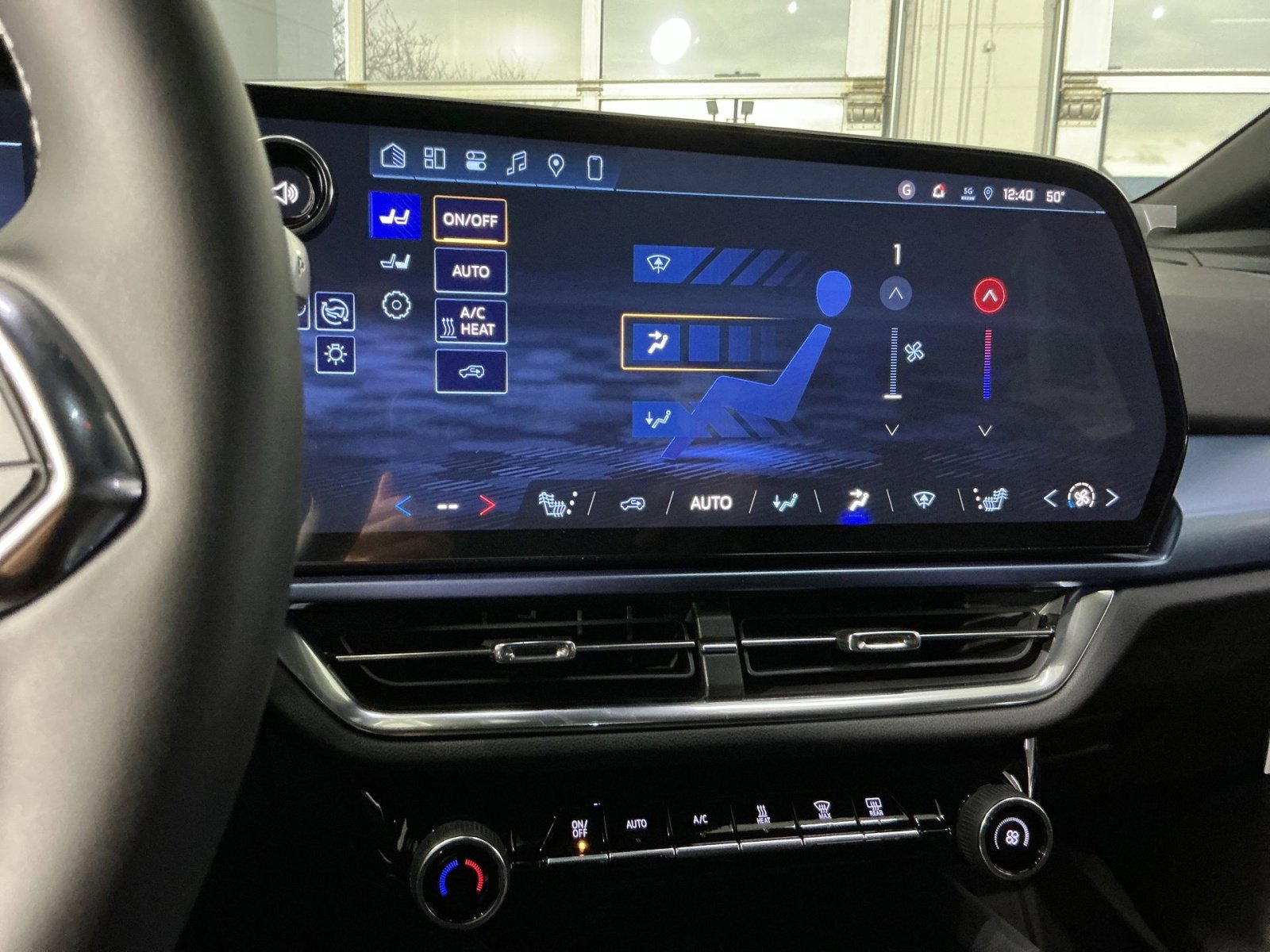 New 2026 Chevrolet Equinox EV LT image 29
