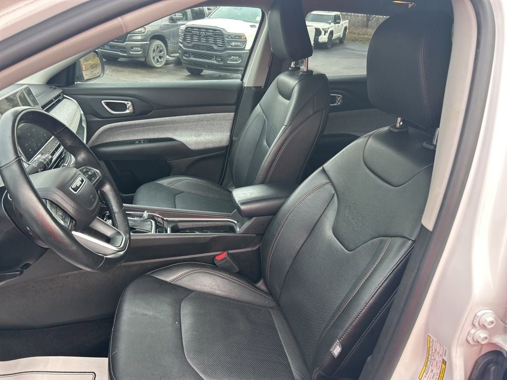 Used 2022 Jeep Compass Latitude AWD/4WD image 11
