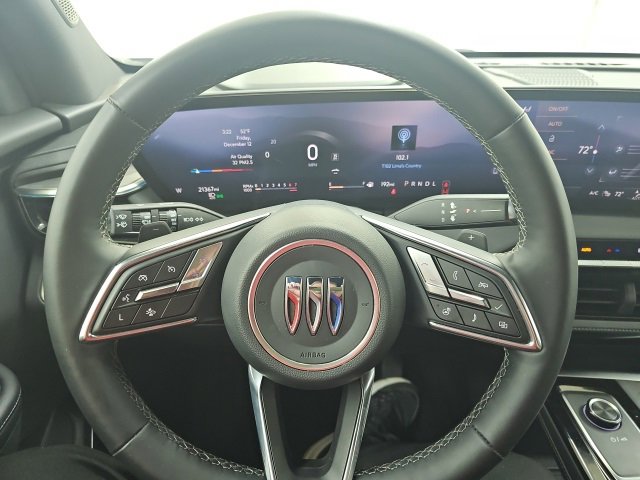 Used 2025 Buick Enclave Preferred image 7