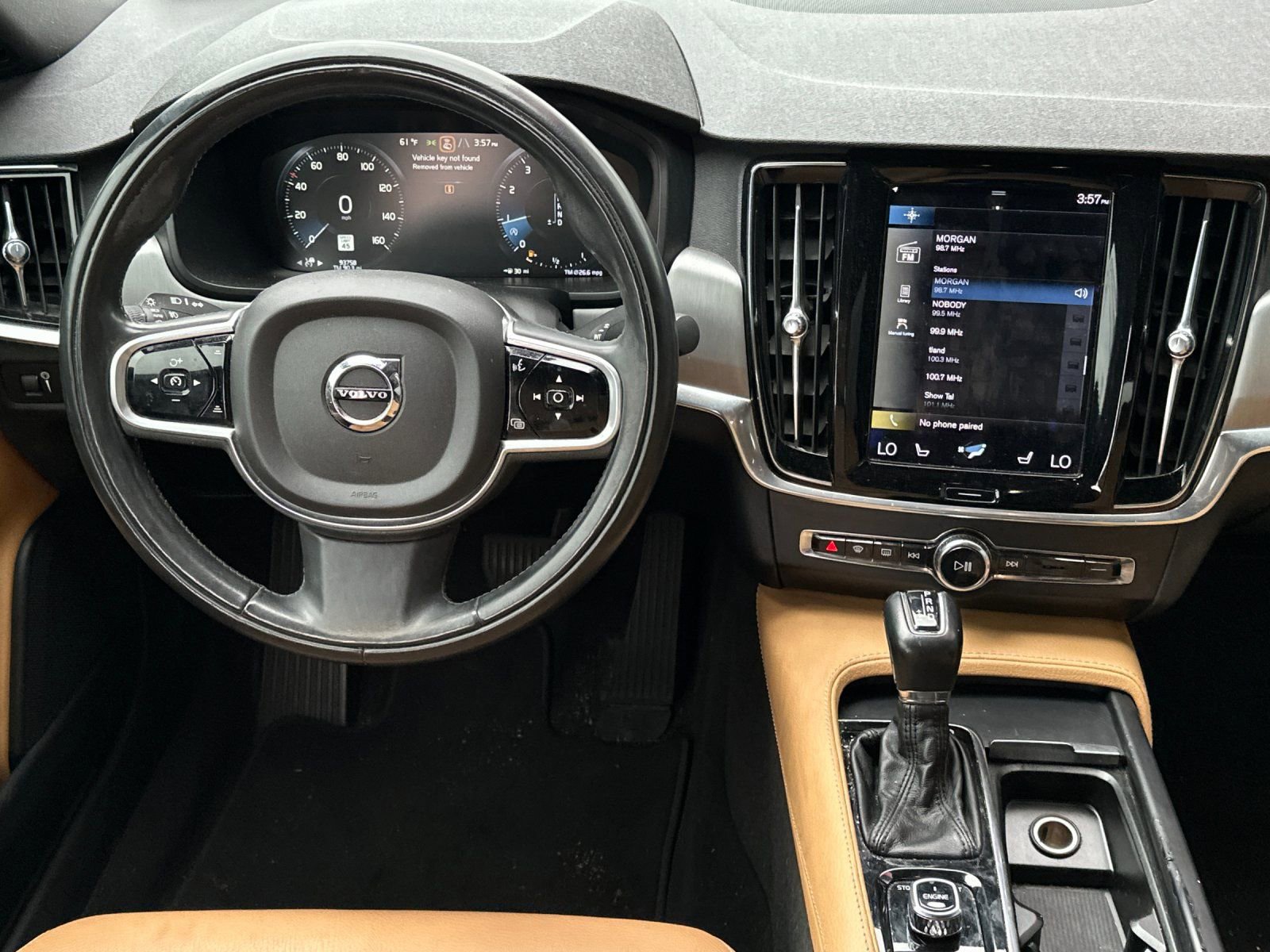 Used 2017 Volvo S90 T6 Momentum w/ Vision Package image 13