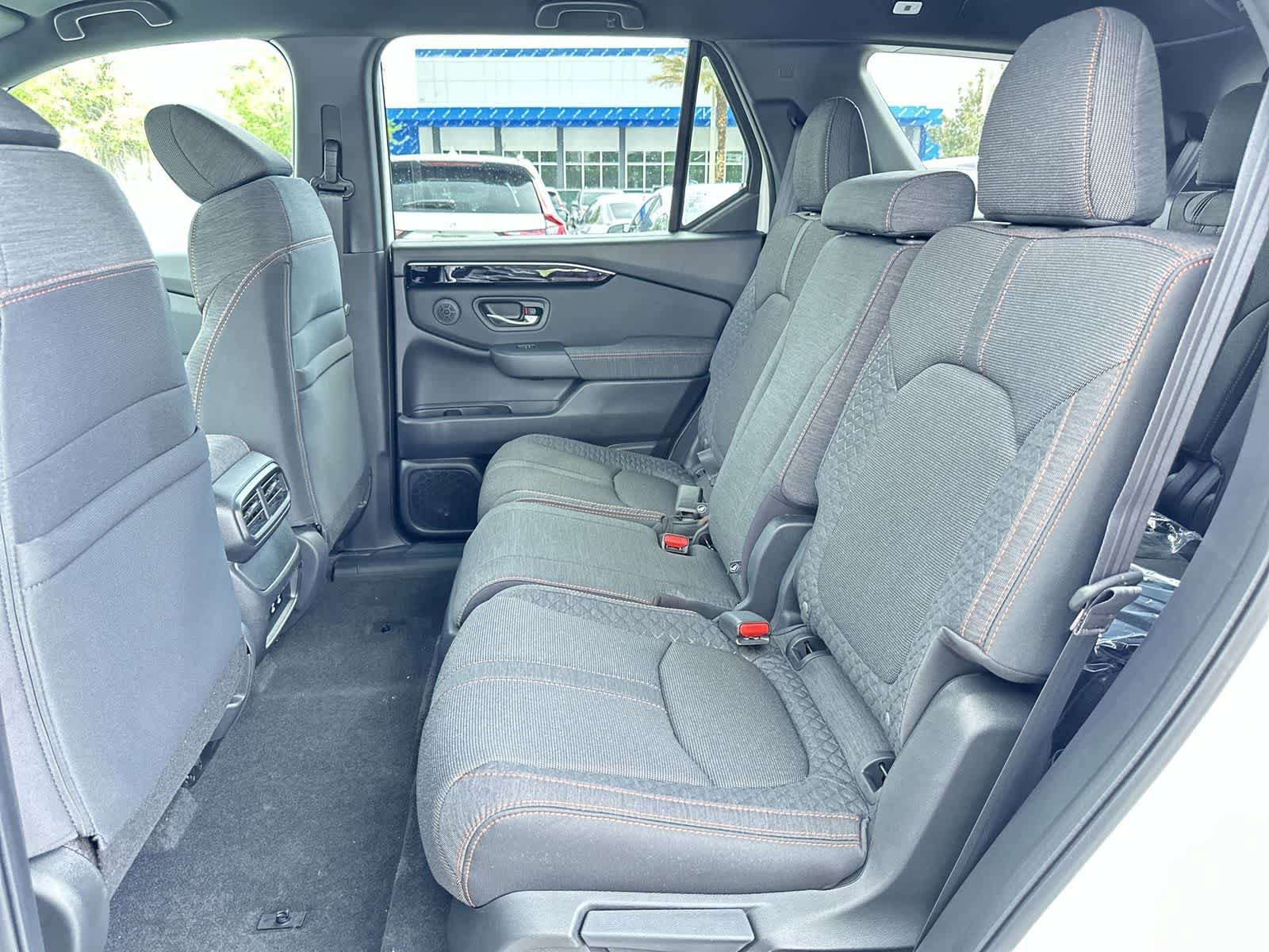 New 2026 Honda Pilot Sport image 15