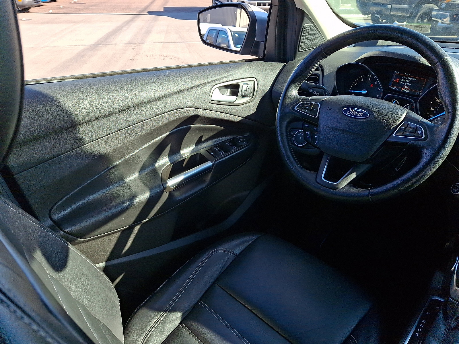 Certified 2019 Ford Escape Titanium image 14