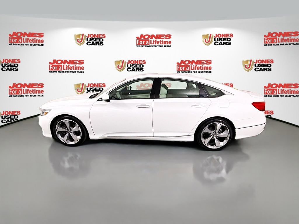 Used 2018 Honda Accord Touring image 15