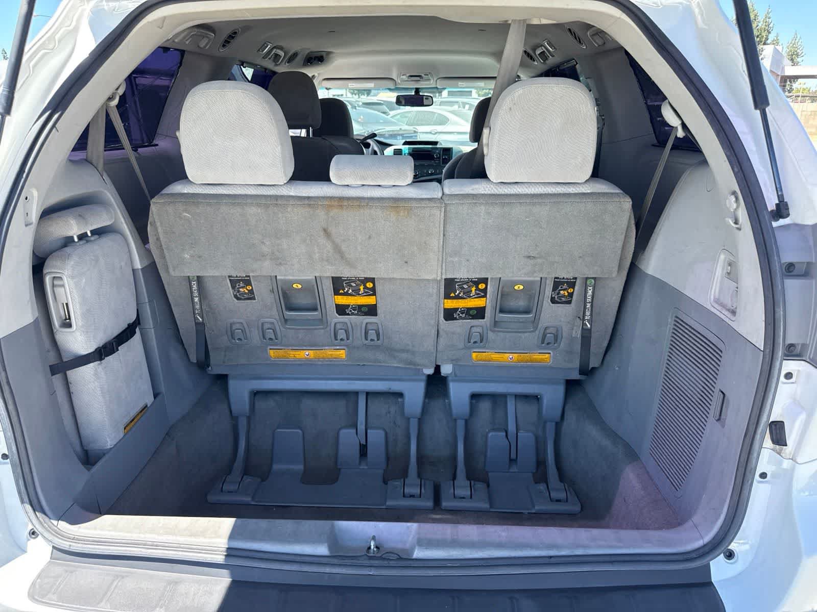 Used 2012 Toyota Sienna LE FWD image 14