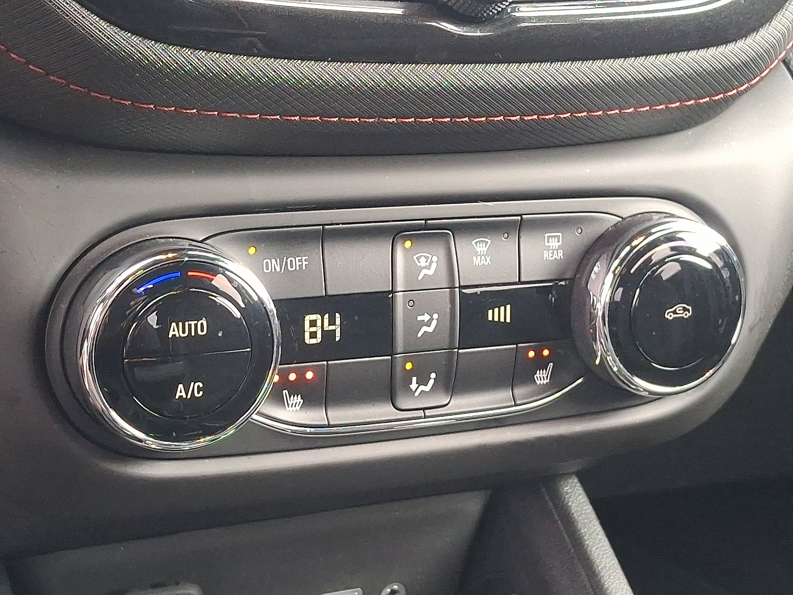 Used 2023 Chevrolet TrailBlazer RS w/ Convenience Package image 15