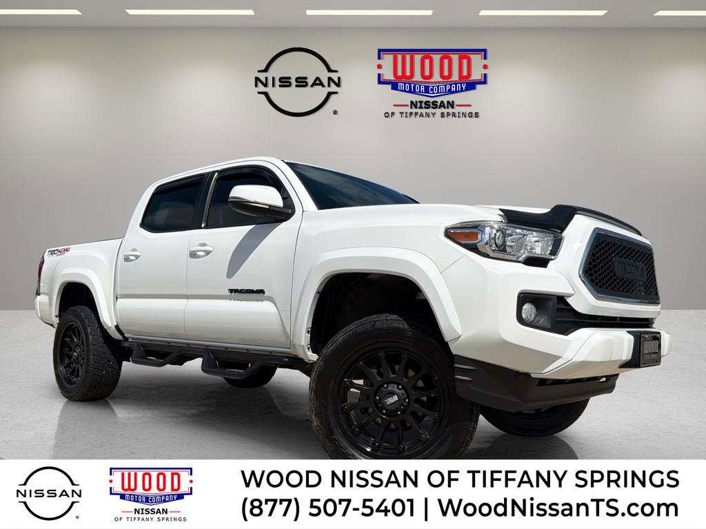 Used 2017 Toyota Tacoma TRD Sport w/ Tow Package (A/T) AWD/4WD image 1